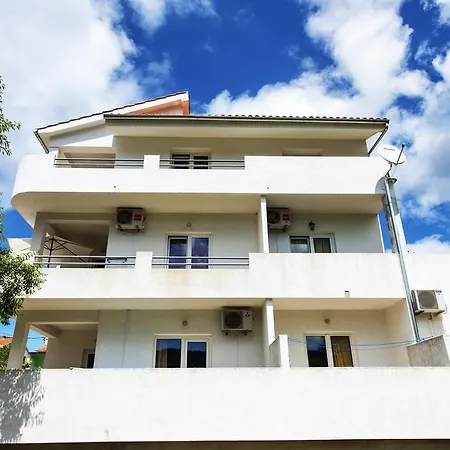 Apartment Markovic *