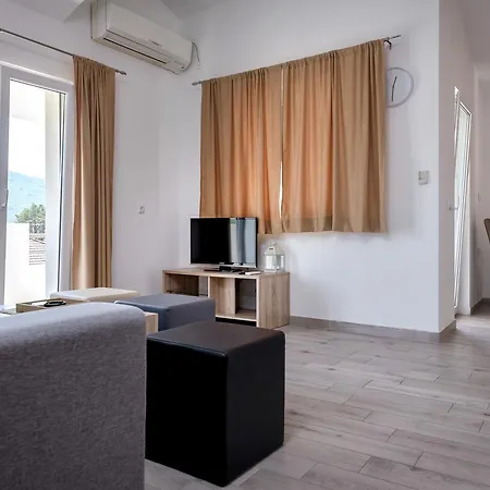 Apartment Markovic *