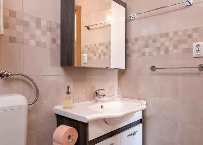 Markovic * Stari Grad (Hvar)